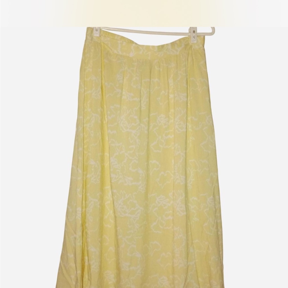 Nine West Light Yellow Maxi Skirt